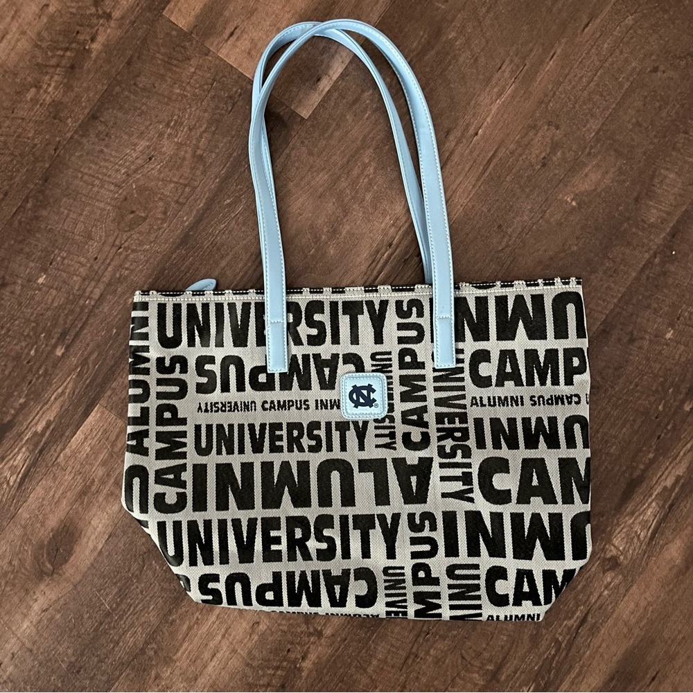 UNC Tarheels Zipped Tote Bag